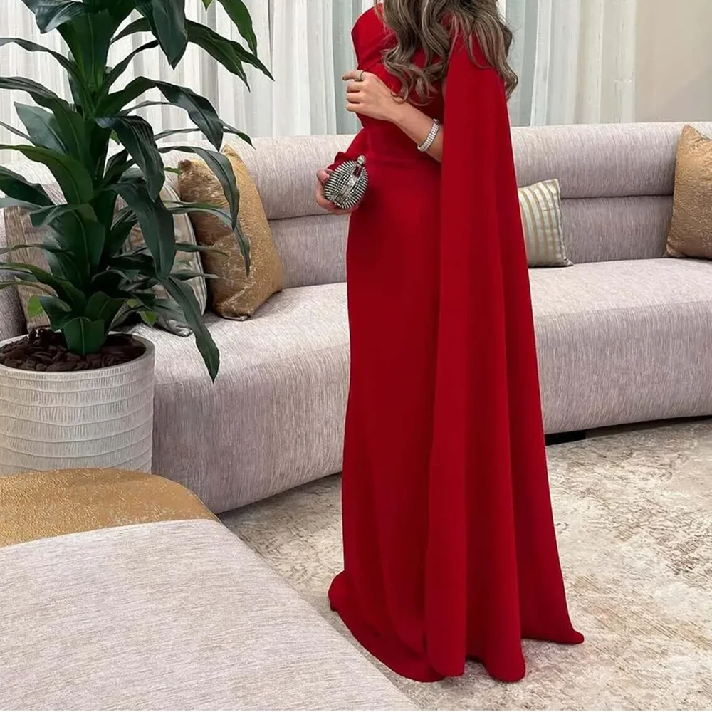 ainaqat aljawhara فستان سهره احمر