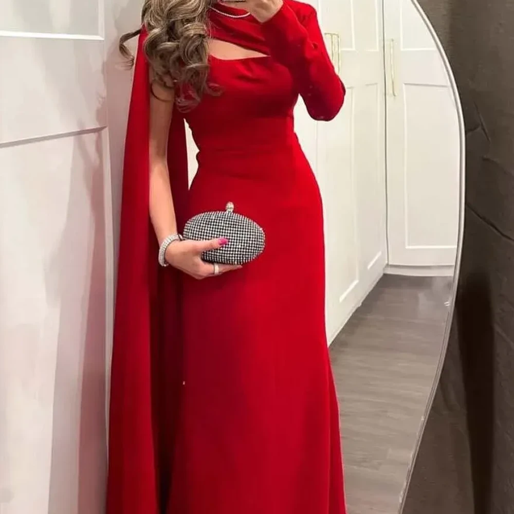 ainaqat aljawhara فستان سهره احمر