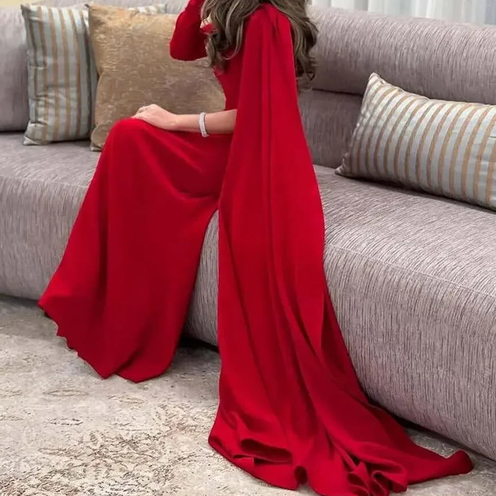 ainaqat aljawhara فستان سهره احمر