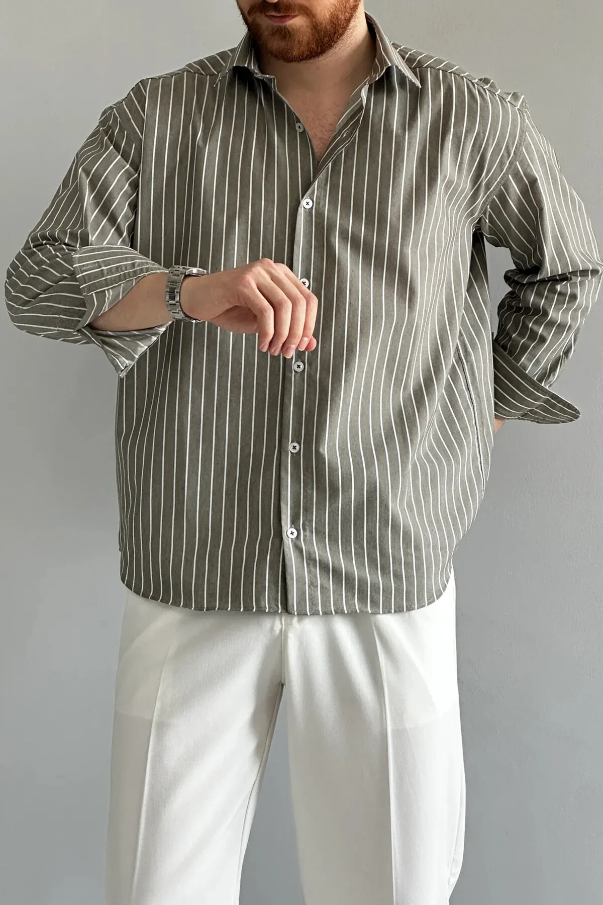 Trendyol Collection قميص رجالي قطني بقصة عادية باللون الكاكي - TMNAW26GO00026